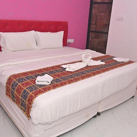 אודייפור Hotel Apni Haveli מראה חיצוני תמונה