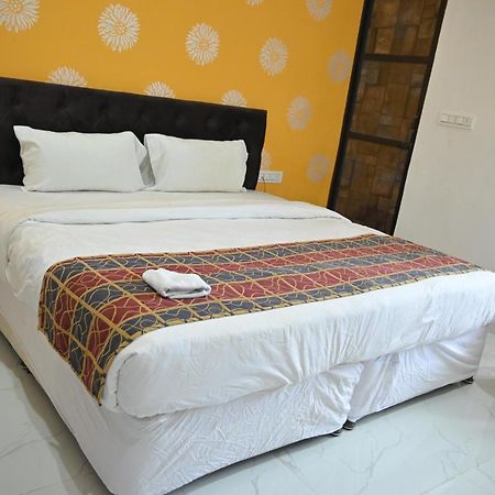 אודייפור Hotel Apni Haveli מראה חיצוני תמונה