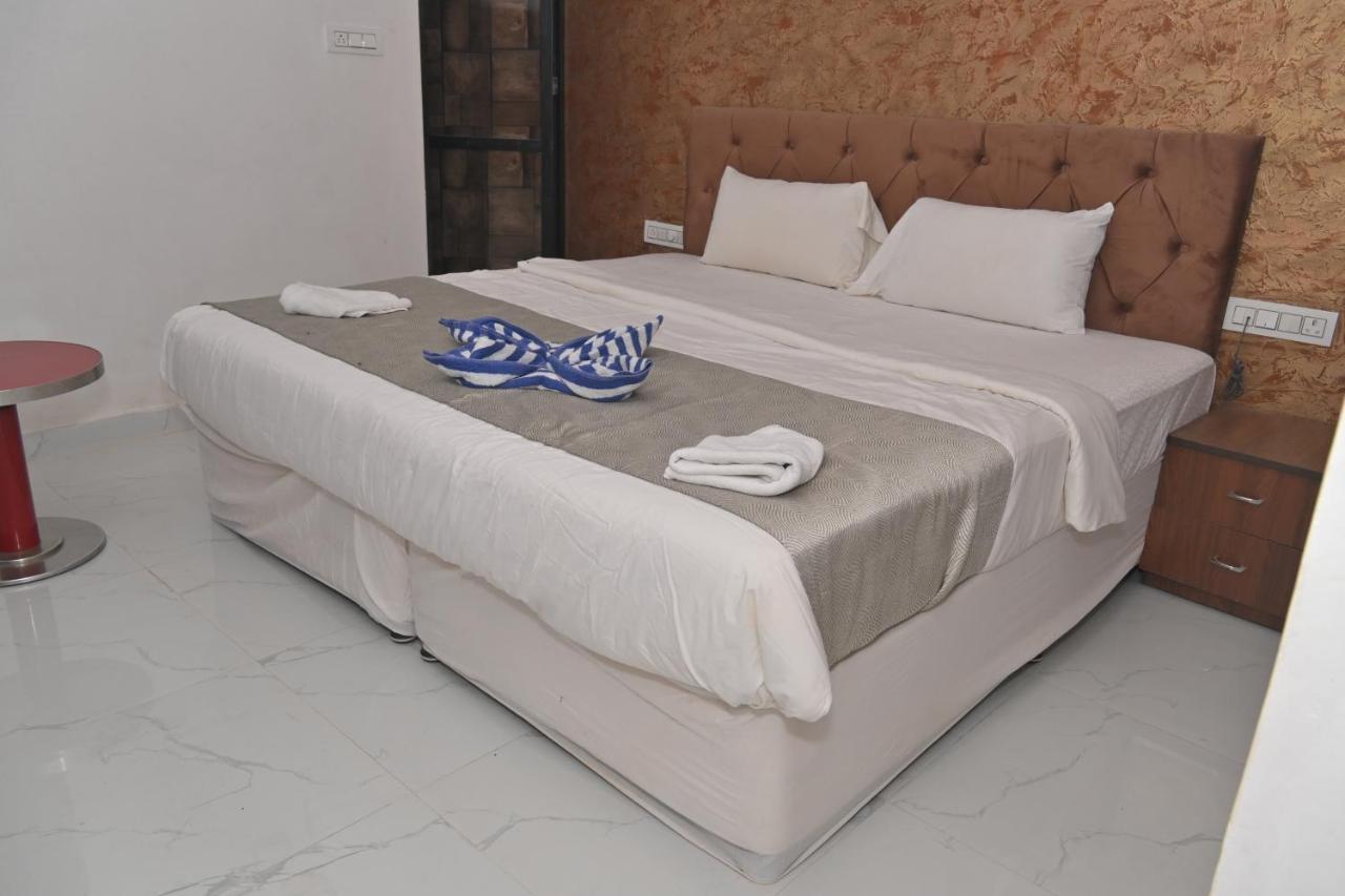 אודייפור Hotel Apni Haveli מראה חיצוני תמונה