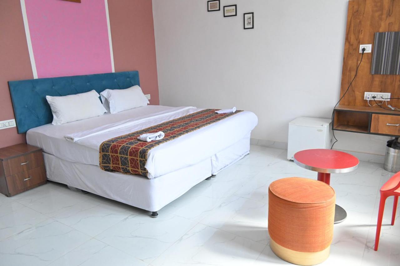 אודייפור Hotel Apni Haveli מראה חיצוני תמונה